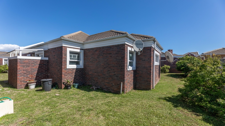 2 Bedroom Property for Sale in Parklands Western Cape